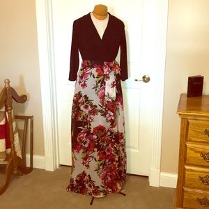 NWT Beautiful Dress BLACK Bodice w/ FLOWERED SKIRT